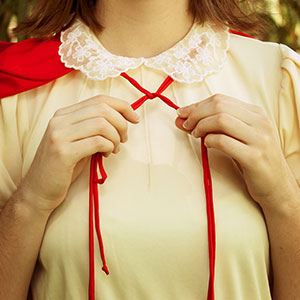 Tying Cape